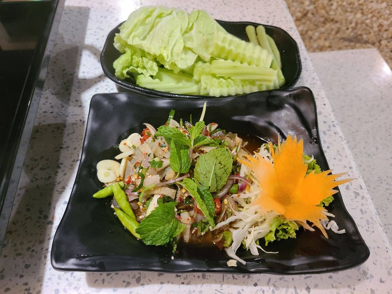 ก้อยผ้าขี้ริ้ว