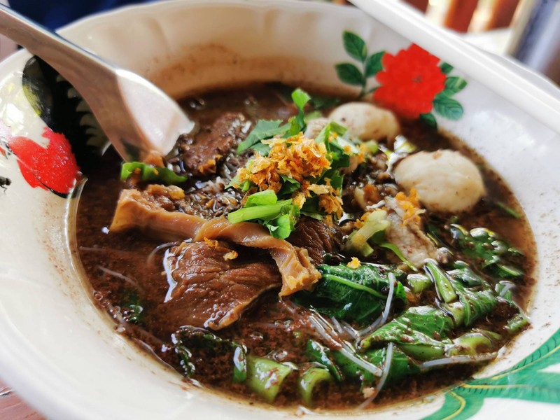 ก๋วยเตี๋ยวเรือเส้นหมี่น้ำ ไม่เครื่องใน