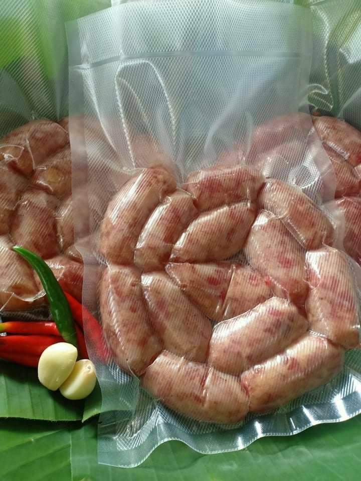 ใส้กรอกหมู เมืองพล