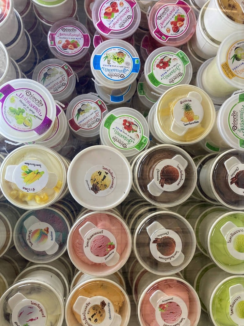 ไอติม อร่อยครับ เนื้อนุ่มไม่เป็นเกล็ด