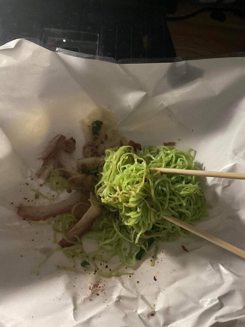 วิญญาณ ในราคา70 สั่งผ่านไลน์แมนมา สภาพ ขนาดหมูในเกี้ยวยังแทบไม่รู้สึกว่ามีหมู