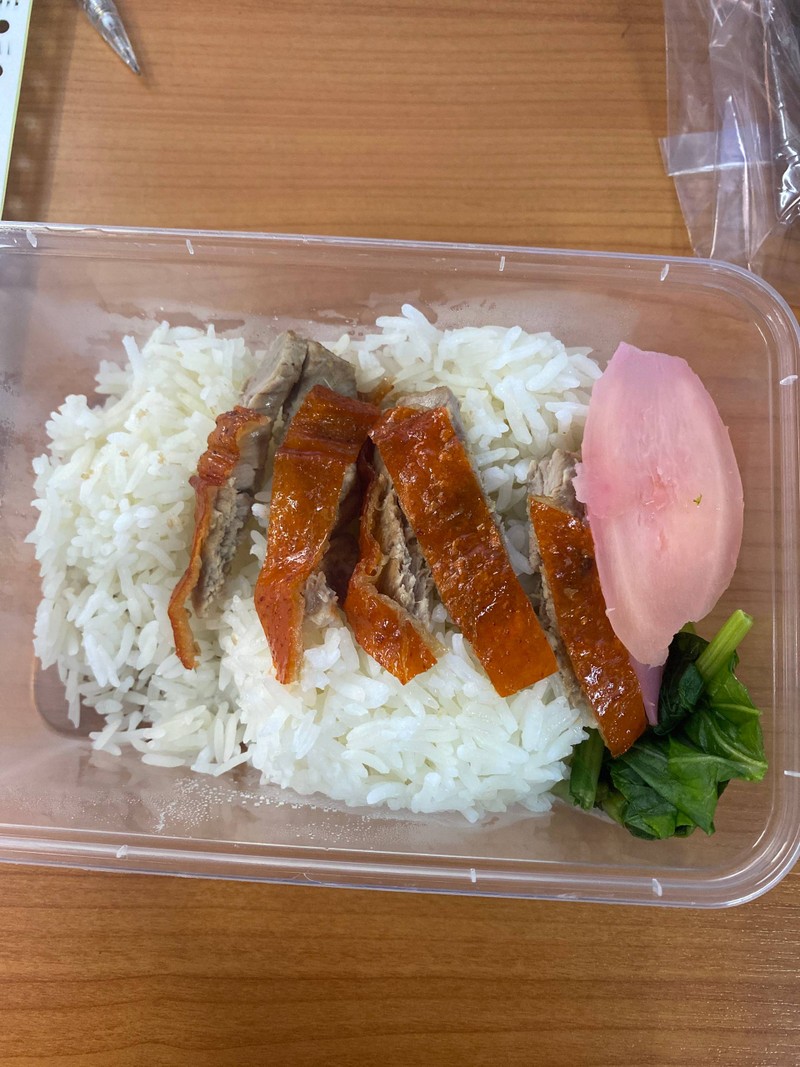 สั่งข้าวหน้าเป็ดผ่านไลน์แมน ได้เป็ด 5 ชิ้นแต่ราคา 70 บาท ไม่สมราคาเลยนะคะ