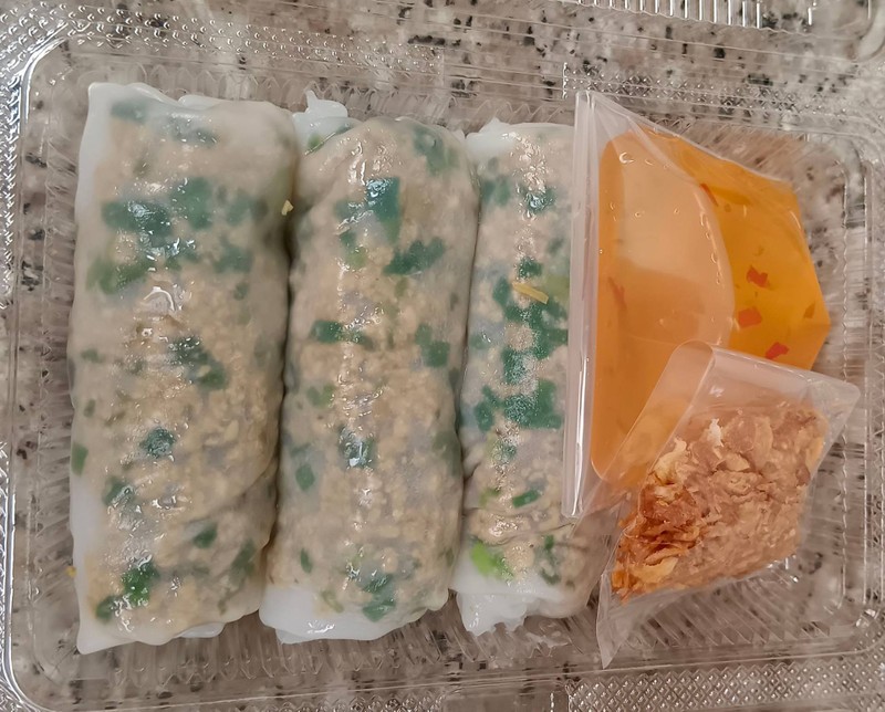 สำหรับลูกค้าที่ชอบไส้แน่นๆ1กล่องมี3ชิ้น