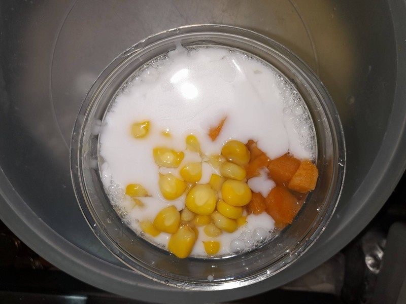 บัวลอยไม่ใส่ไข่