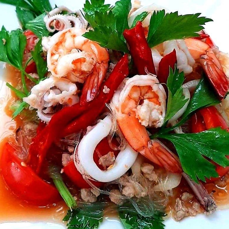 ยําวุ้นเส้น