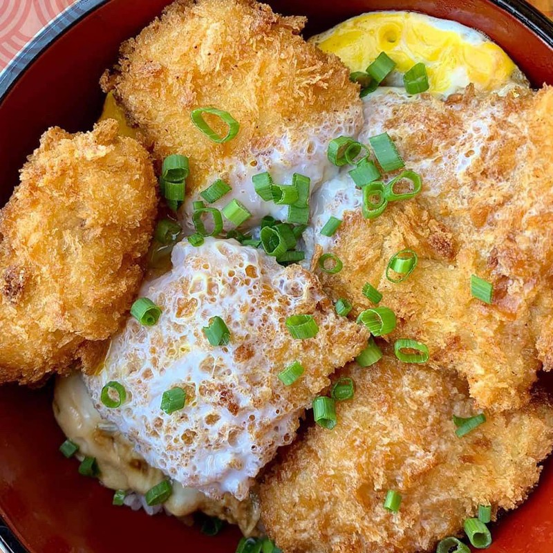 ปลาทอดซอสญี่ปุ่น