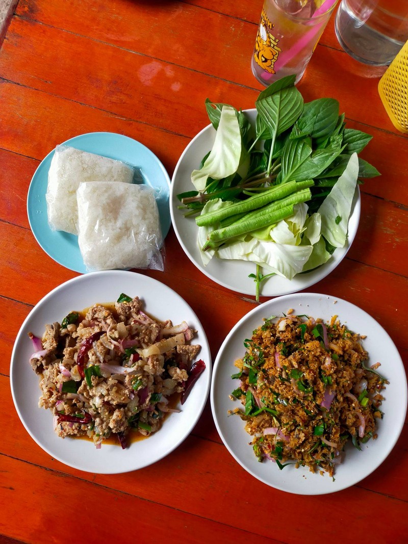 อาหารอร่อย ราคาไม่แพง แนะนำร้านนี้เลยครับ