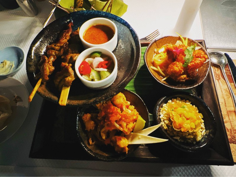 ชุดอาหารไทยเรียกน้ำย่อย