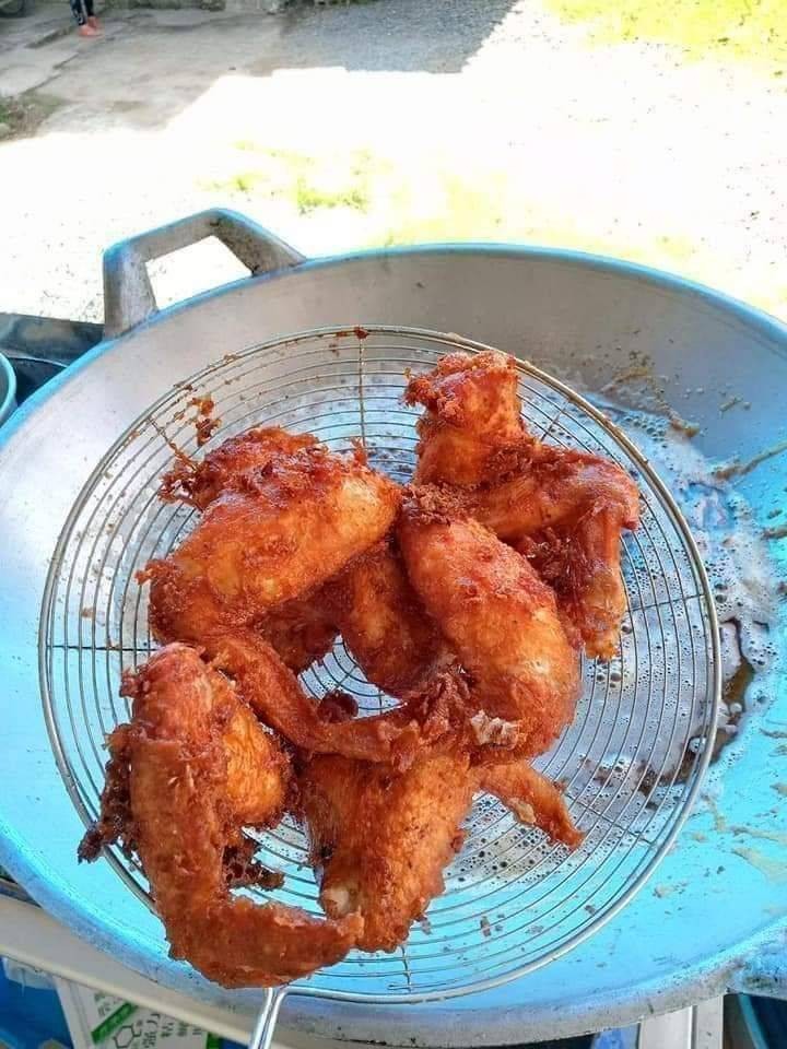 ปีกไก่ทอด