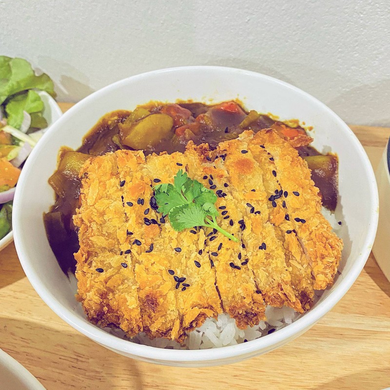 ข้าวแกงกะหรี่หมูทงคัตสึ