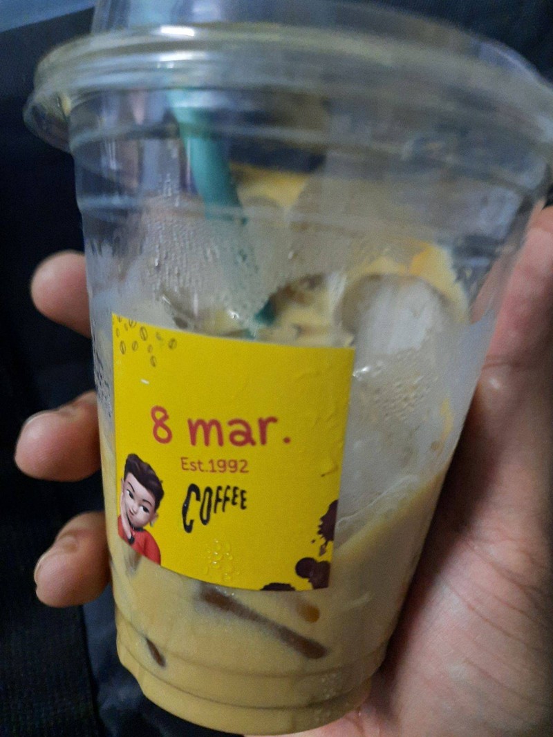 ก่อนหน้านี้ไปลองกิน latte ที่สาขา2 รสชาติดีมาก วันนี้เลยมาลอง espresso ที่สาขานี