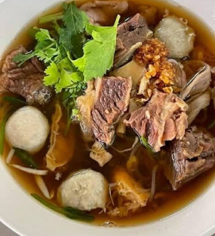 เตี๋ยว​ชิ้นตุ๋น60บาท