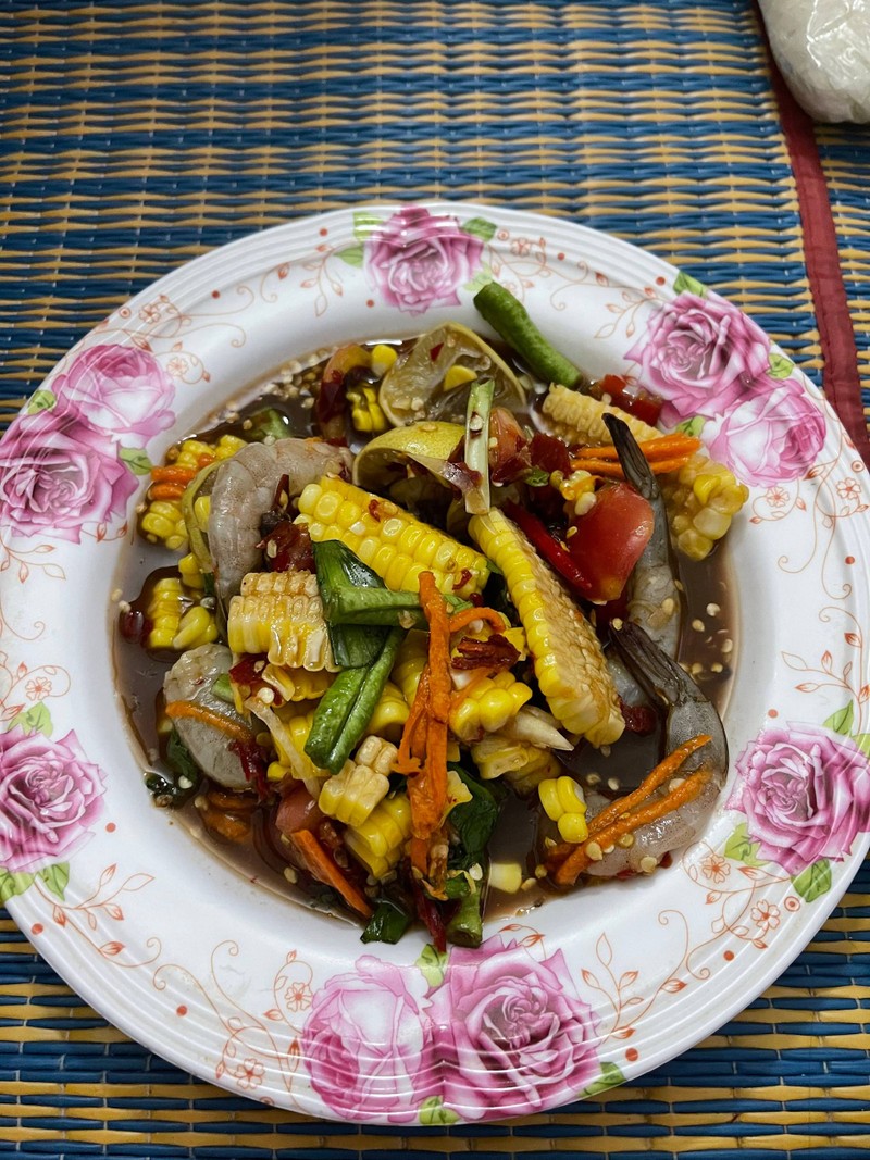 อร่อยมากคับ รสชาติถูกปากถูกใจ บริการดี นั่งกินที่ร้านก็ได้😁😁👍👍👍👍