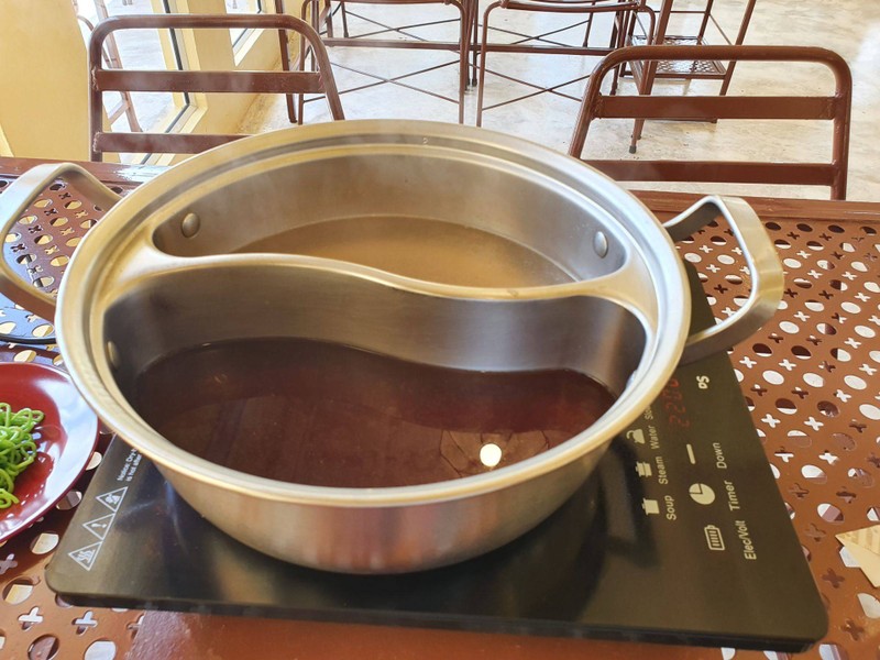 ซุปสองแบบ รสกลางๆ