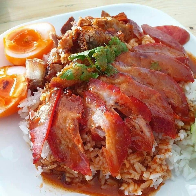 ข้าวหมูแดง+หมูกรอบ