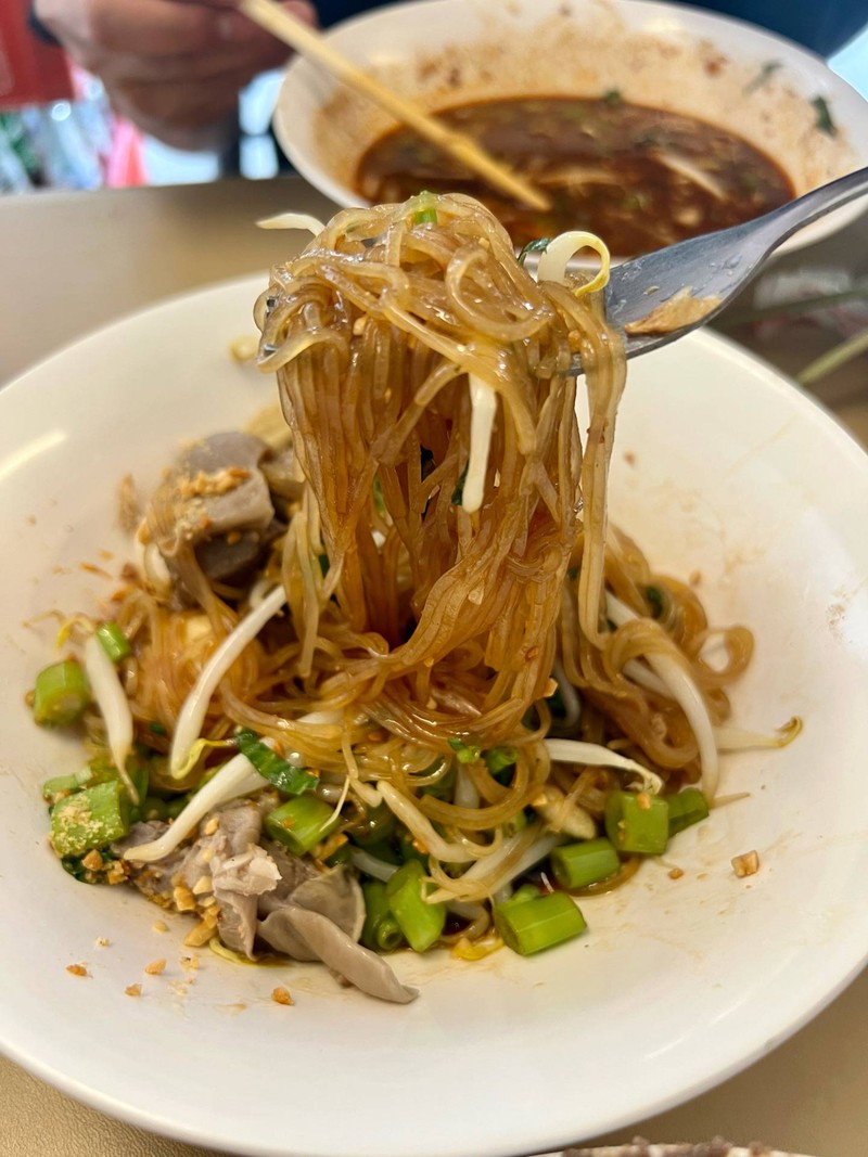 ก๋วยเตี๋ยวแห้ง