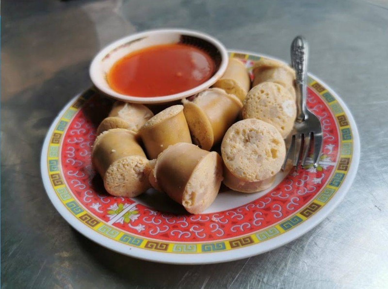 เหมือนไส้กรอกไส้ไข่ตุ๋นอยู่นะ เอาไปลวกจิ้มซอสพริก อร่อย