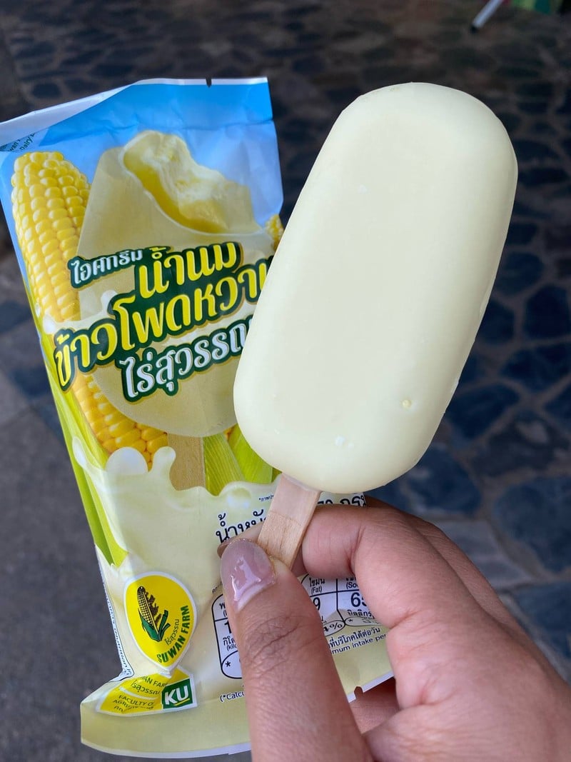 ไอศกรีมน้ำนมข้าวโพด อร่อยมาก