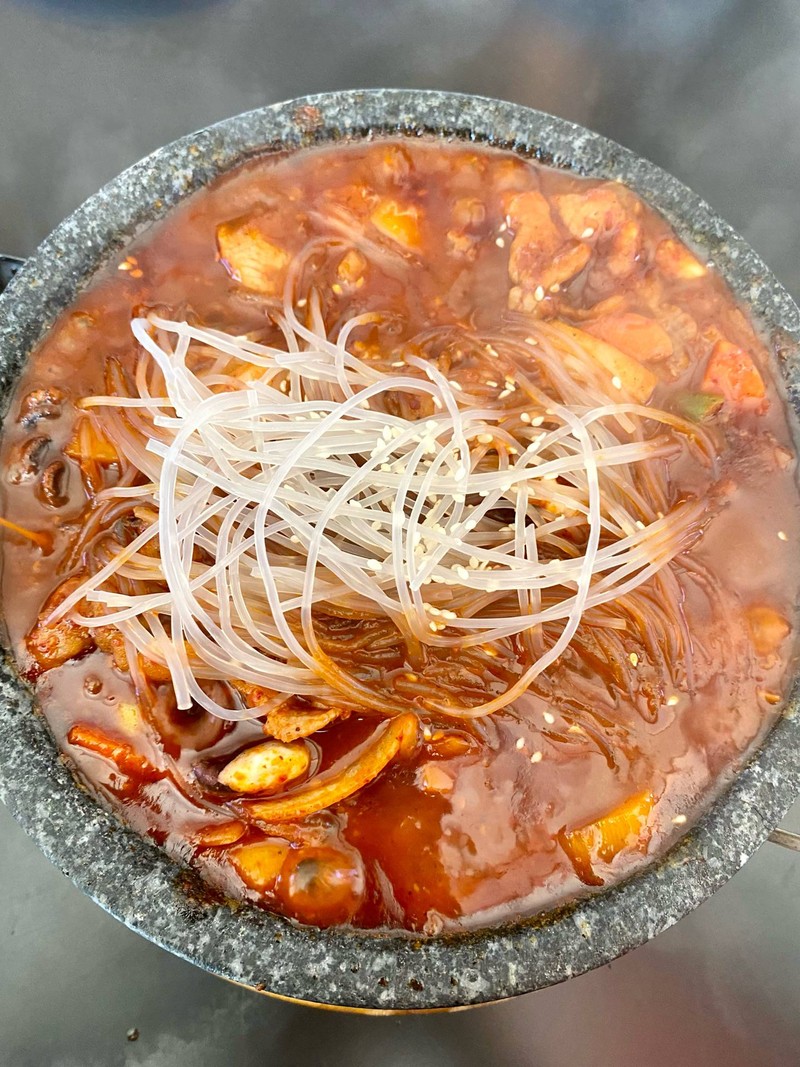 จัมปงกะทะหินร้อน 