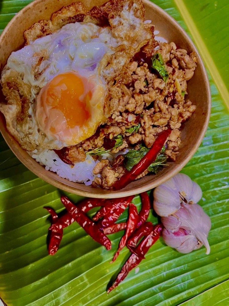 กะเพราหมูสับ