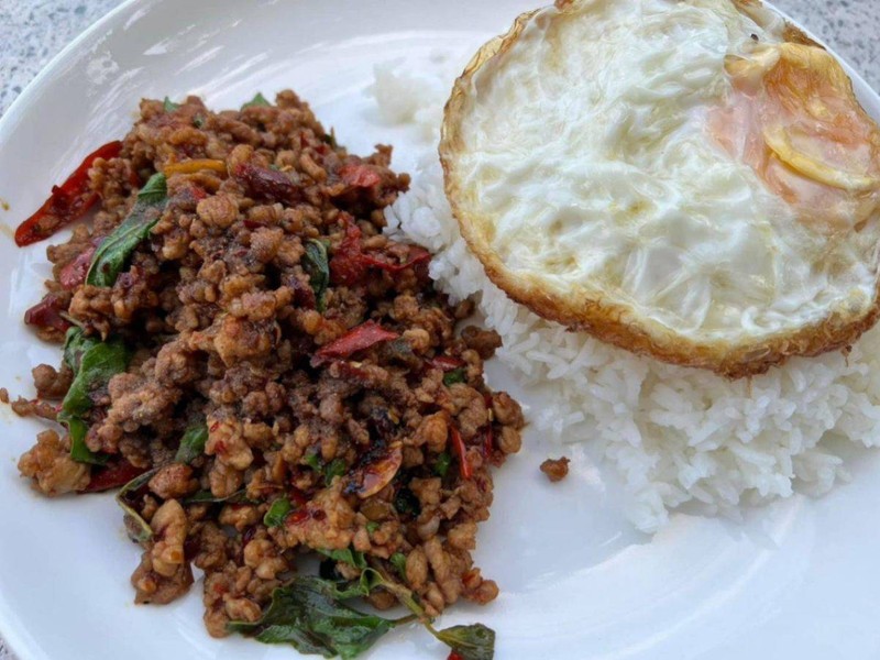 กะเพราไก่