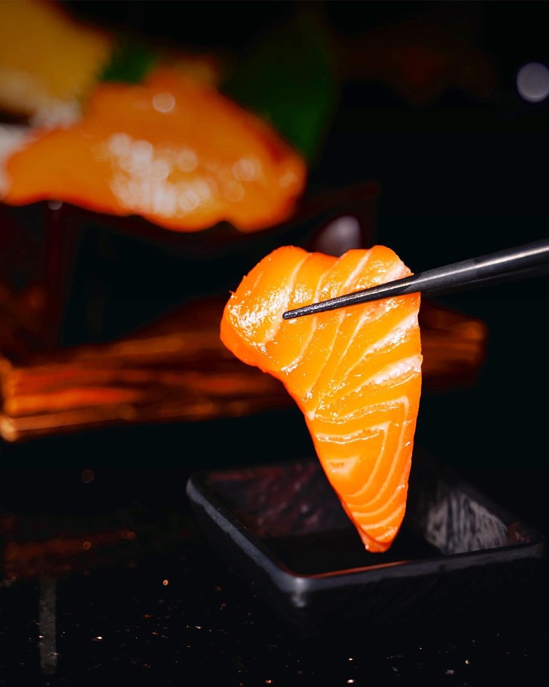 Fresh and delicious sashimi!