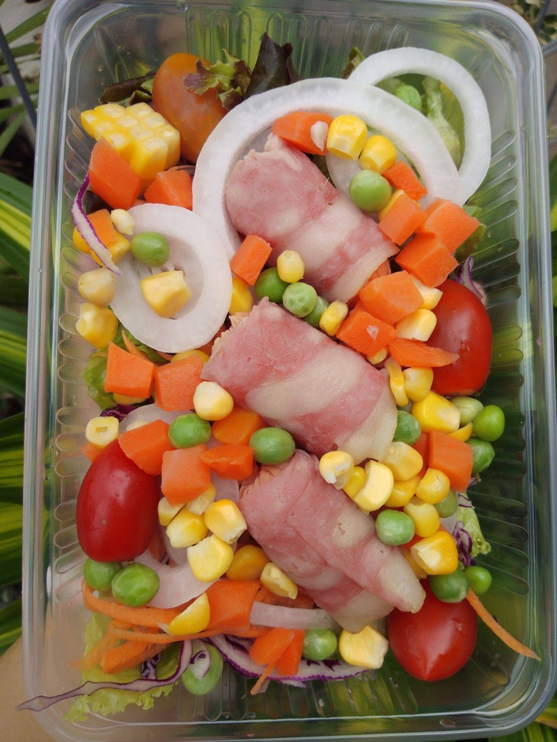 สลัดเบคอนปูอัด