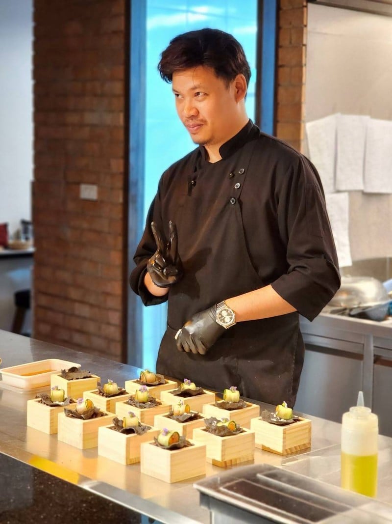Chef Toey สหรัฐ แตงไทย The Next Iron Chef create innovative Italian restaurant 