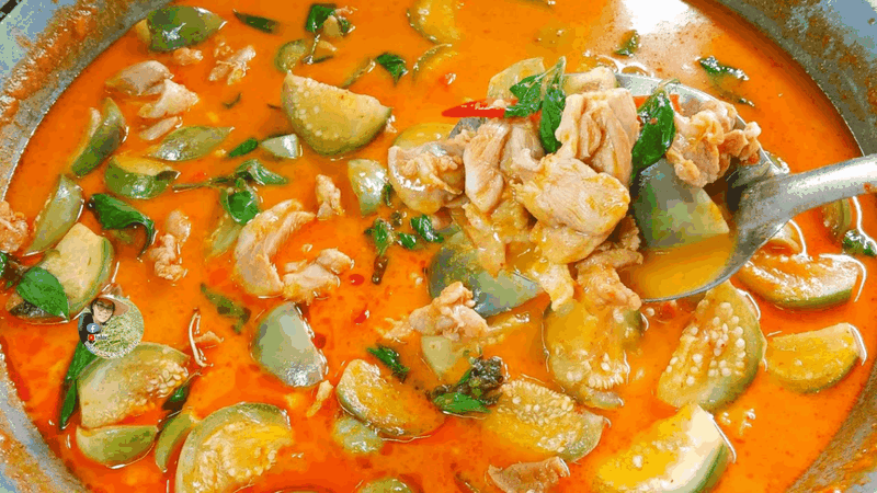 แกงเผ็ดไก่