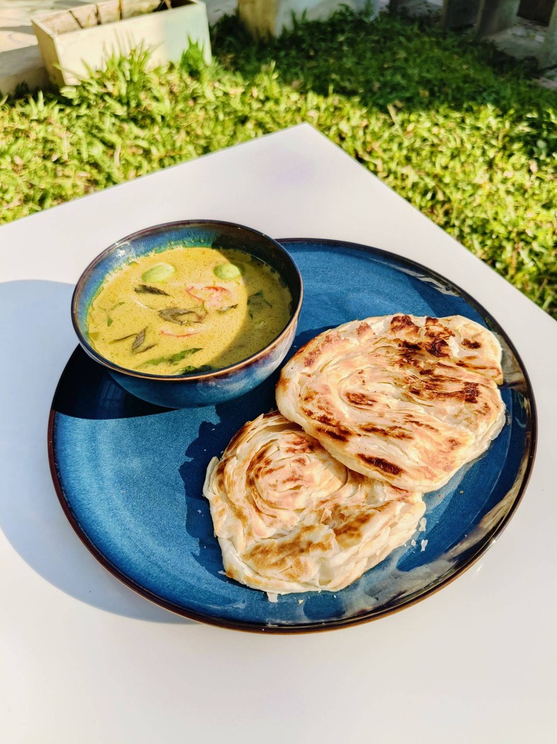 แกงเขียวหวานกับโรตี