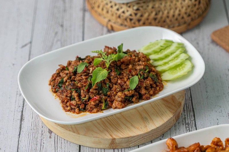 สูตรเฉพาะของทางร้าน จะเผ็ดจากพริกแห้งใครที่ชอบทานเผ็ดแนะนำเมนูนี้