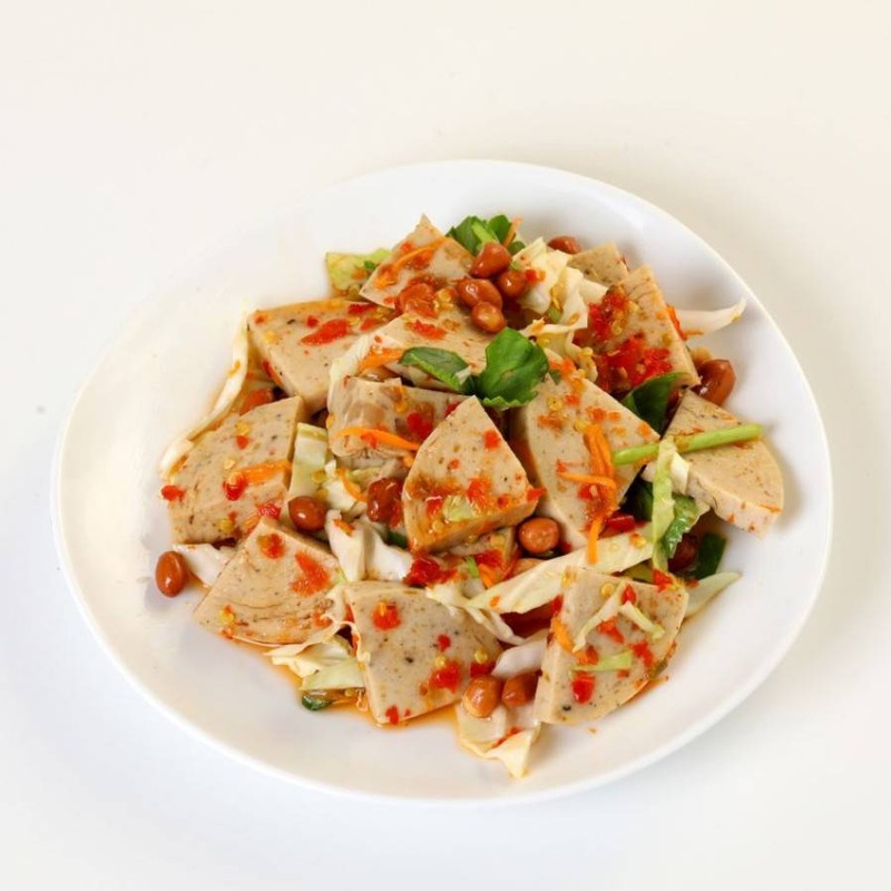 [หมูยอ ป.อุบล] ยำหมูยอ (กล่องละ)