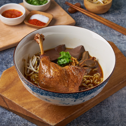 เมนู signature สุดพิเศษ ที่คัดเฉพาะน่องติดสะโพกเป็ดไซร์จัมโบ้มาตุ๋นจนนิ่ม