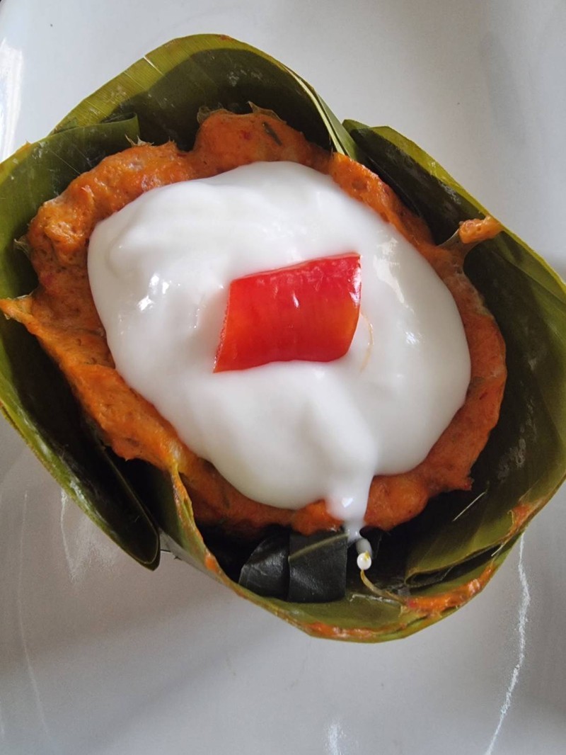 ห่อหมกปลา/โหระพา,ใบยอ,กะหล่ำ รสชาติกลมกล่อม รับประกันความอร่อย