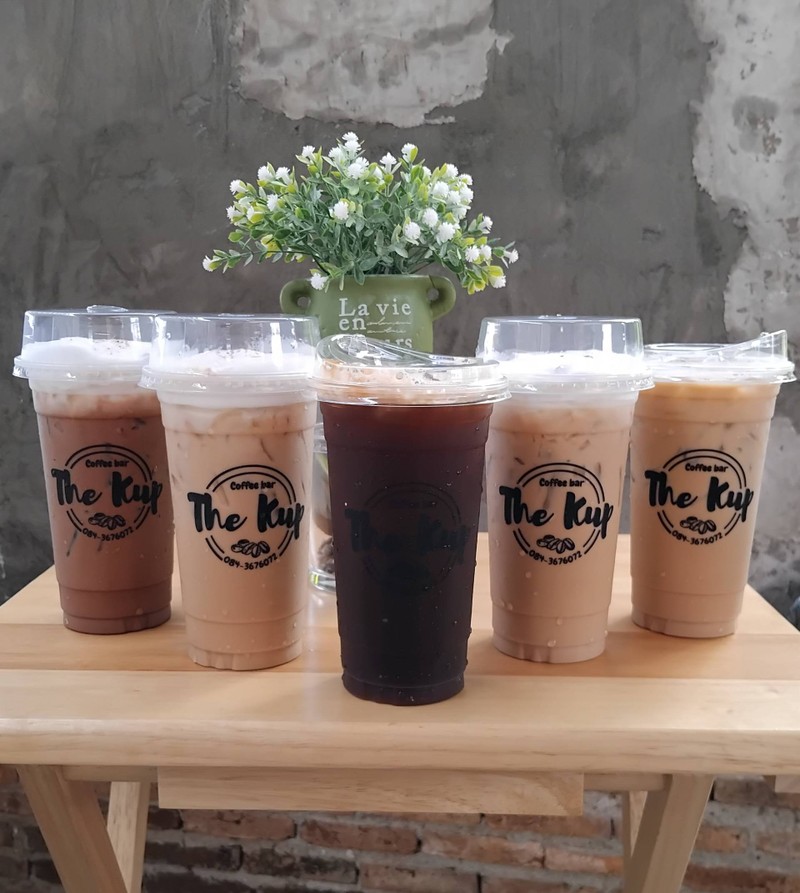 กาแฟหลากหลายเมนู☕️☕️☕️
ราคาย่อมเยา  35-40 บาท 