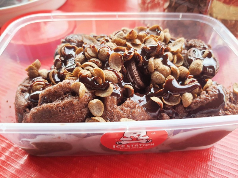 สตอเบอรี่โยเกิร์ตเกล็ดหิมะ