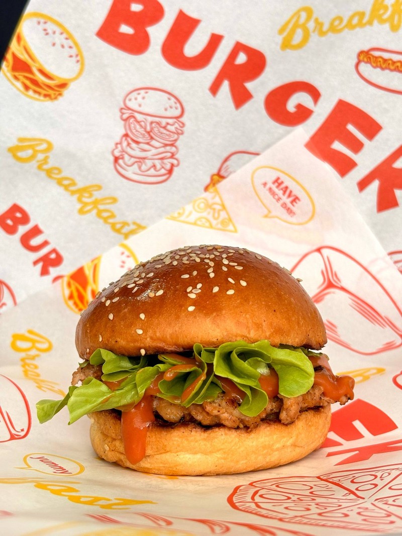 เบอร์เกอร์หมูพริกไทยดำ