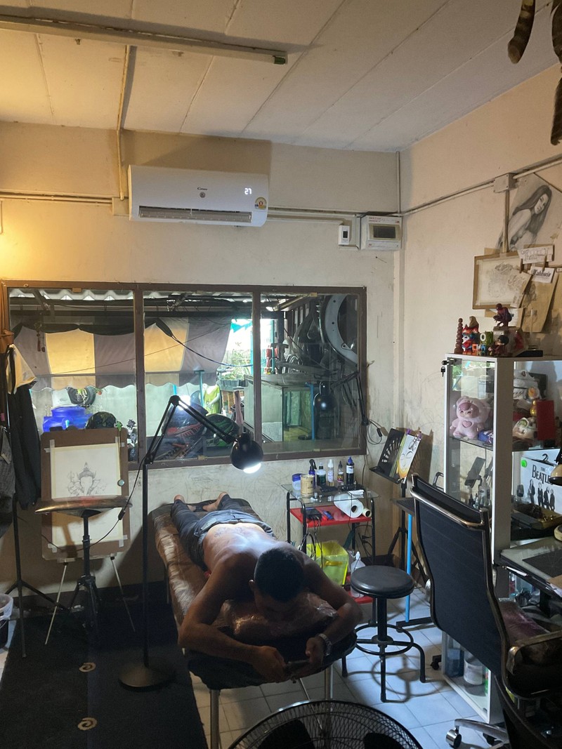 ร้านลับๆ กันเองๆ งานคุณภาพ อุปกรณ์มาตรฐาน