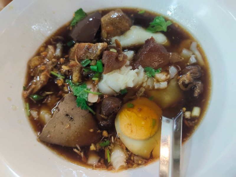 ชามละ 50.- บาท