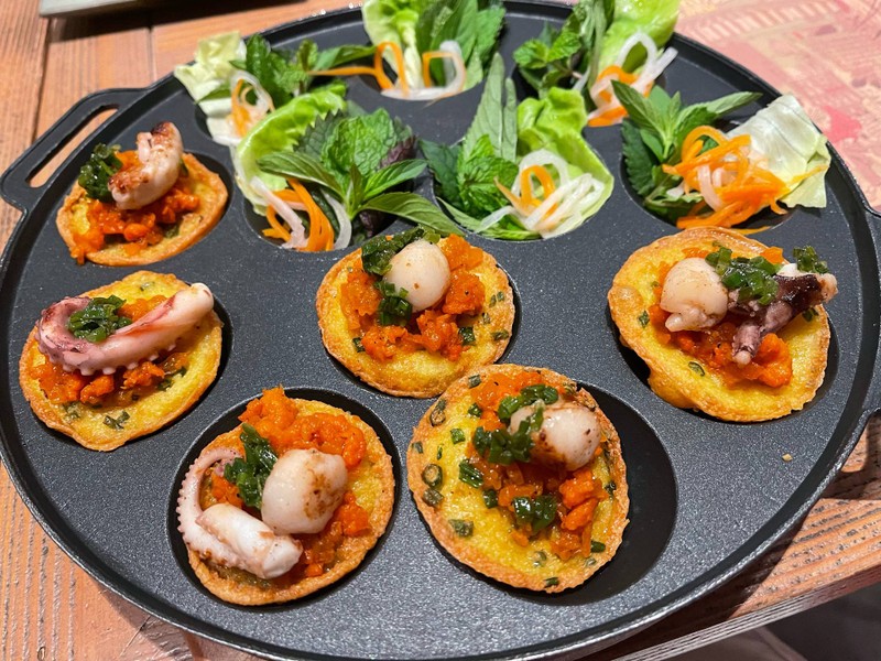 ขนมครกซีฟู้ดเวียดนาม 