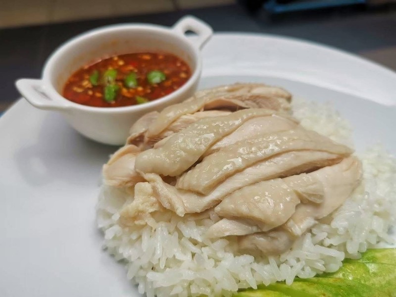 ข้าวมันไก่ต้ม(พิเศษ)