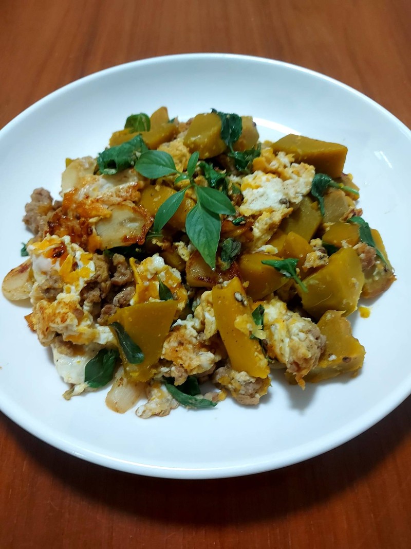 เมนูพิเศษ ฟักทองผัดไข่