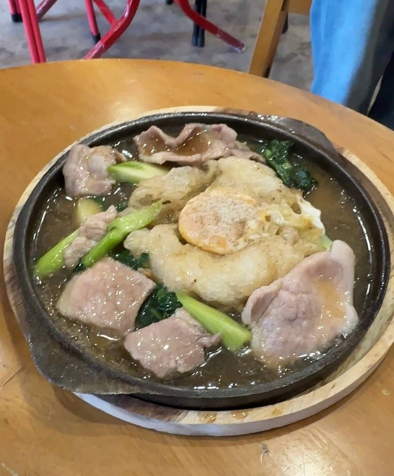 อาหารอร่อยมากๆค่ะ เสริฟ์เร็วด้วย รอไม่นานค่ะ