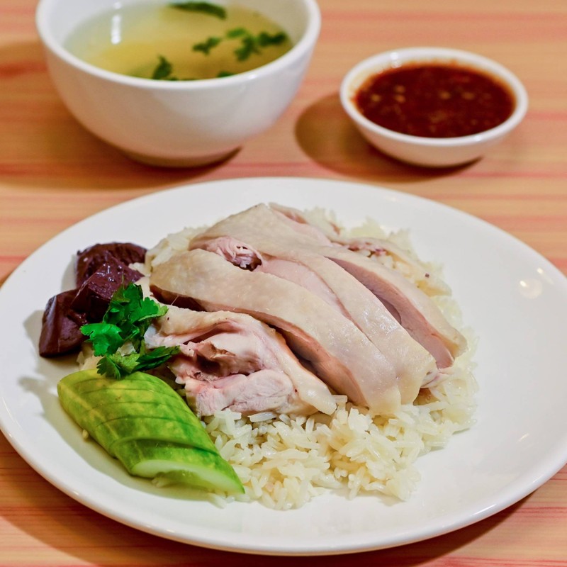 ราดข้าวพิเศษ