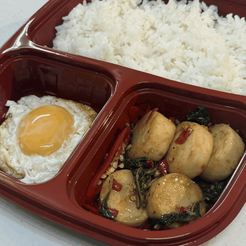 ข้าวหน้ากะเพราหอยเชลล์