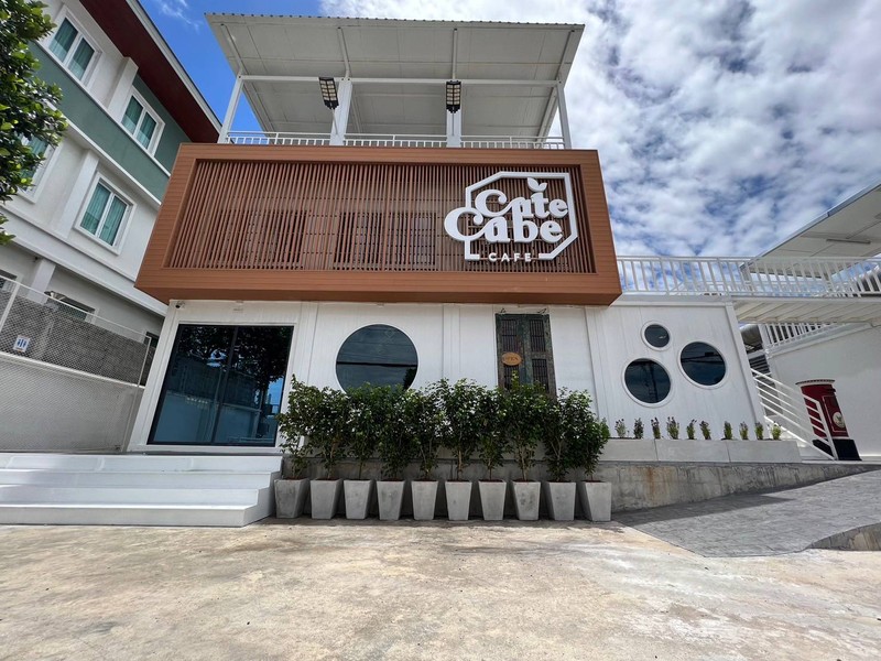 Cute Cube Cafe คิ้วท์ คิวบ์ คาเฟ่