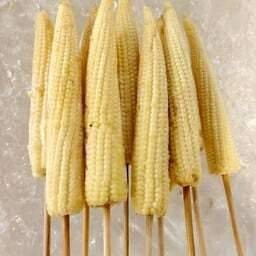 ข้าวโพดอ่อน