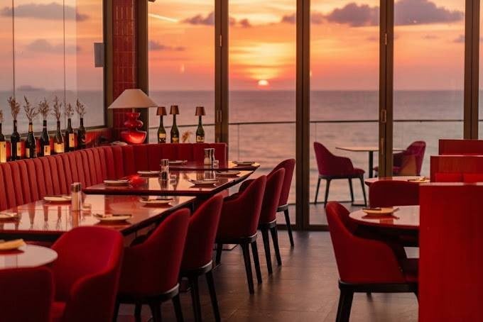 ดินเนอร์ริมทะเล พร้อมวิวพระอาทิตย์ตกที่สวยที่สุดในอ่าวนาง 