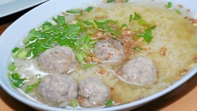 ข้าวต้ม หมูสับปั้น (หมูบะช่อ)