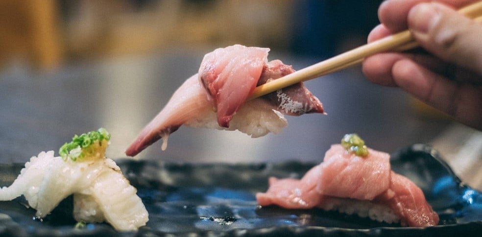 10 ร้านซูชิราคาแบเบาะ คุณภาพคับกระเพาะ!